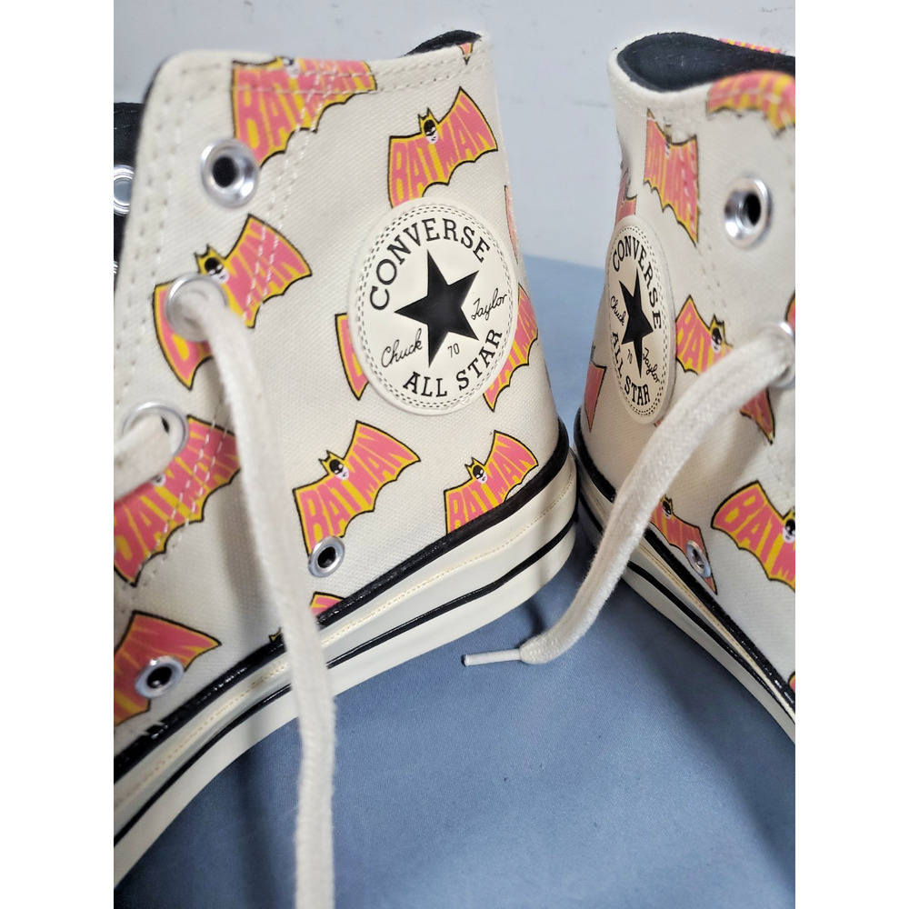 Converse Chuck 70 Hi Batman 80th Anniversary White Pink 167318C DC Womesn 7 - Picture 10 of 16